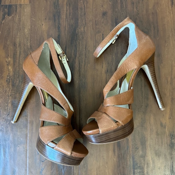 NWOB MICHAEL MICHAEL KORS Strappy Ankle Strap Stiletto Pump Heels #ST14J - Picture 4 of 10